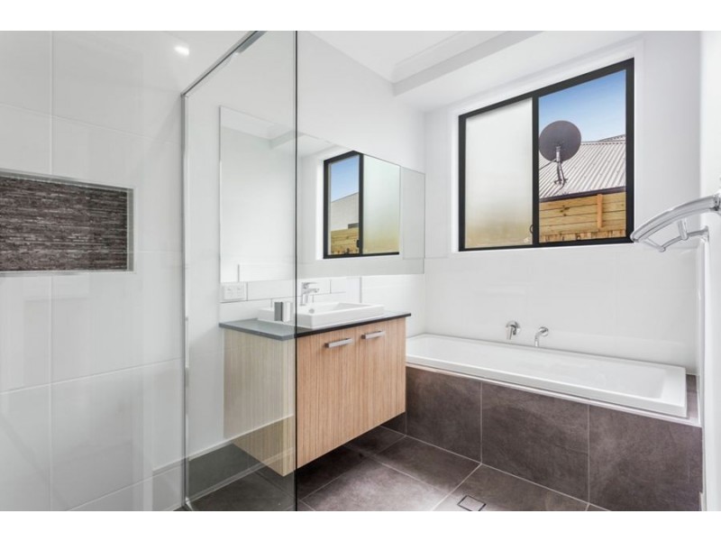 18 Imperial Crescent, Narangba QLD 4504