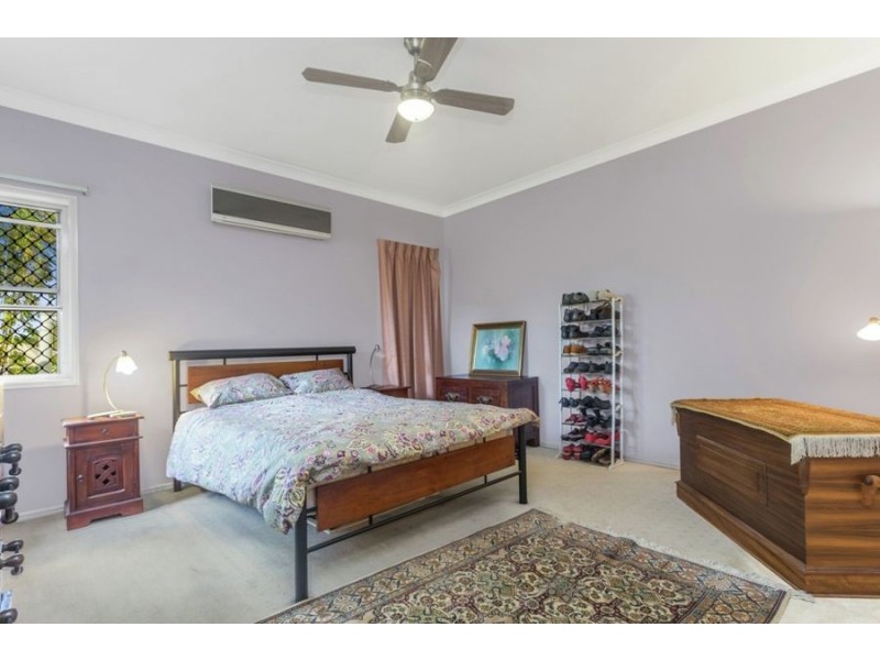 18 Baroon Place, Narangba QLD 4504