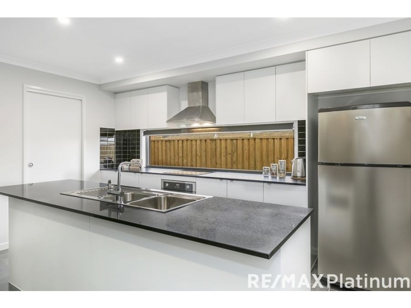 35 Stately Crescent, Narangba QLD 4504