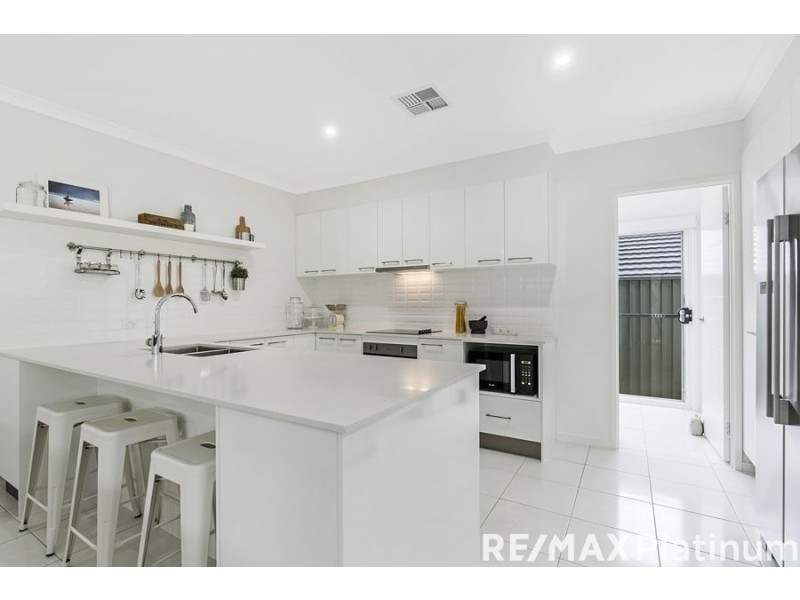 4 Eminence Avenue, Narangba QLD 4504