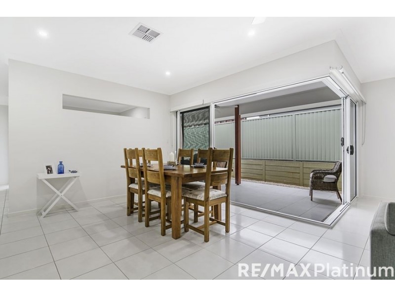 4 Eminence Avenue, Narangba QLD 4504