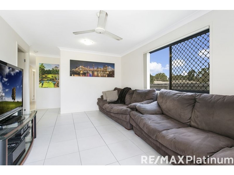 1 Gabrielle Court, Kallangur QLD 4503