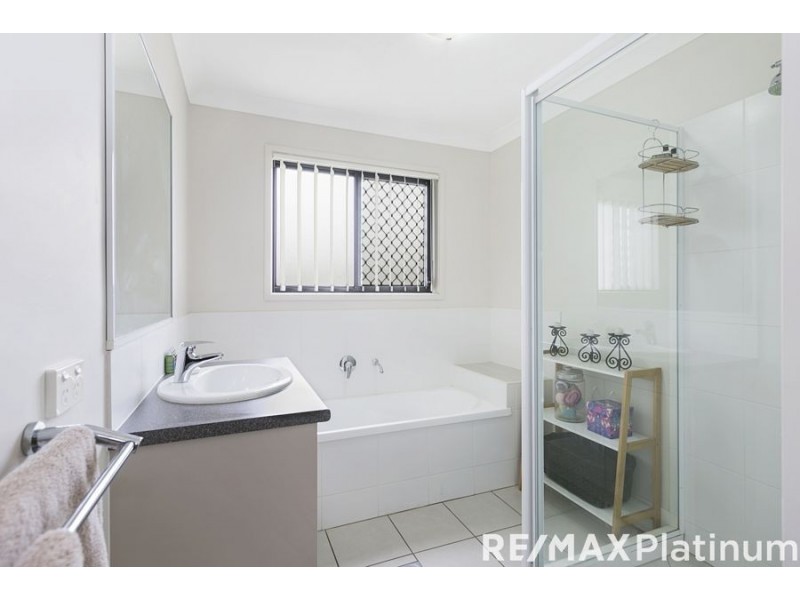 1 Gabrielle Court, Kallangur QLD 4503