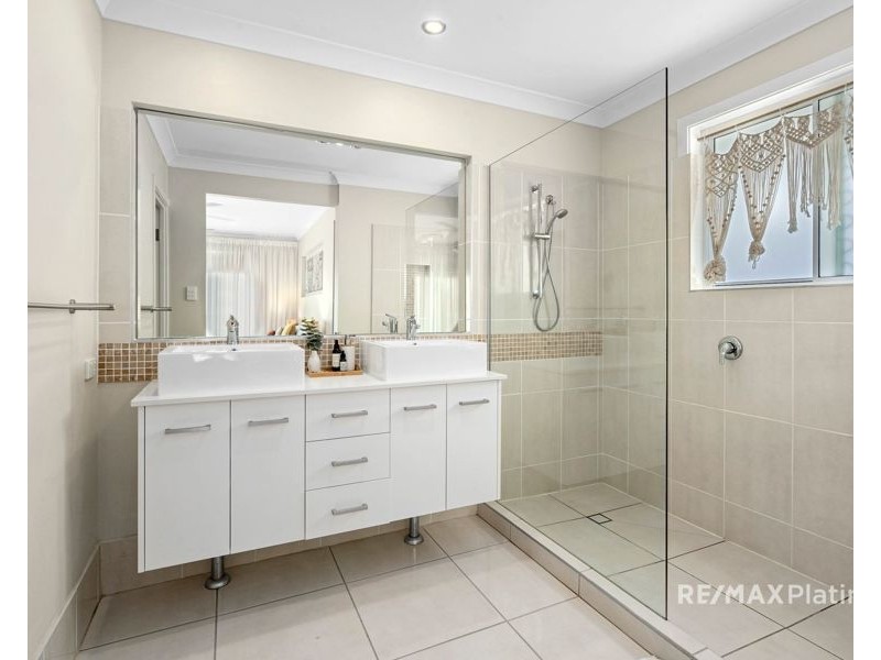 192 Macdonald Drive, Narangba QLD 4504