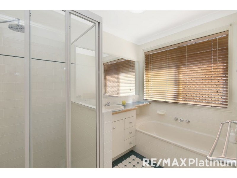 18 Tamarillo Circuit, Narangba QLD 4504