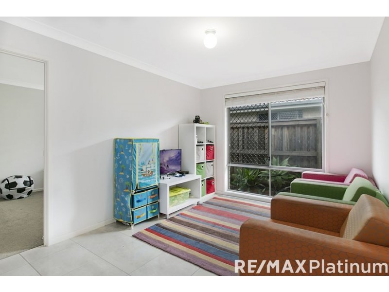 17 Regal Crescent, Narangba QLD 4504