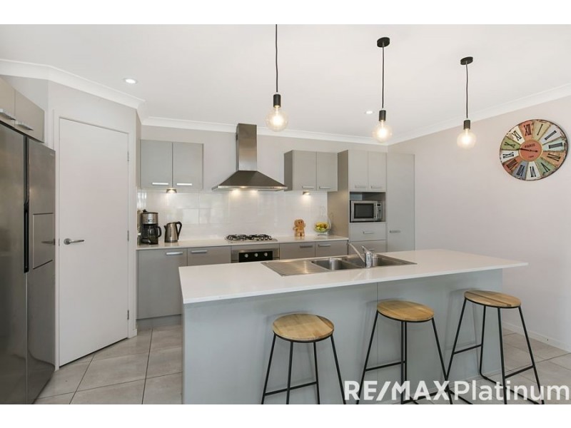 17 Regal Crescent, Narangba QLD 4504