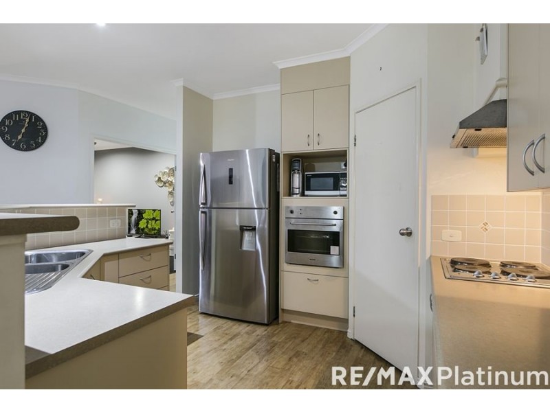 33 Greenlinks Crescent, Narangba QLD 4504