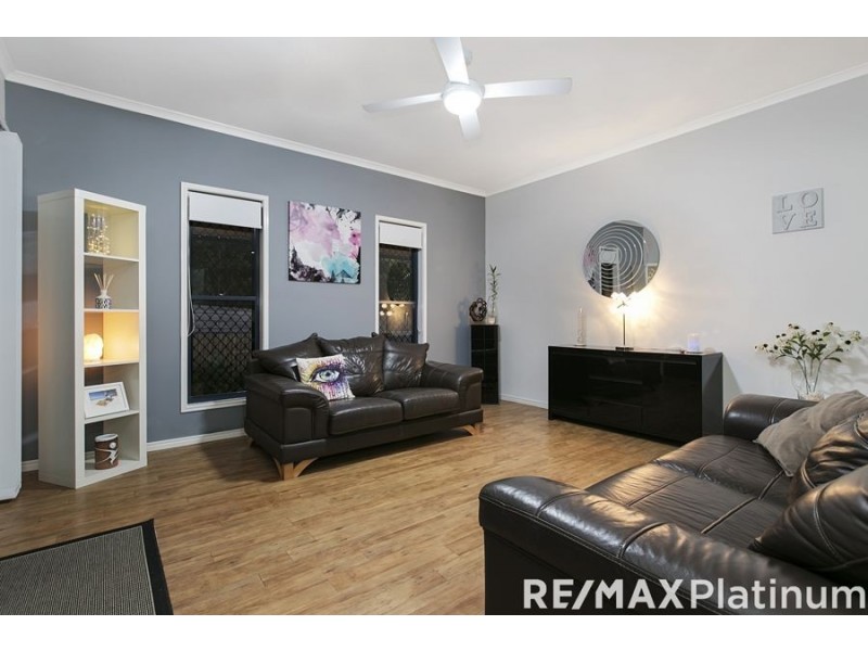 33 Greenlinks Crescent, Narangba QLD 4504