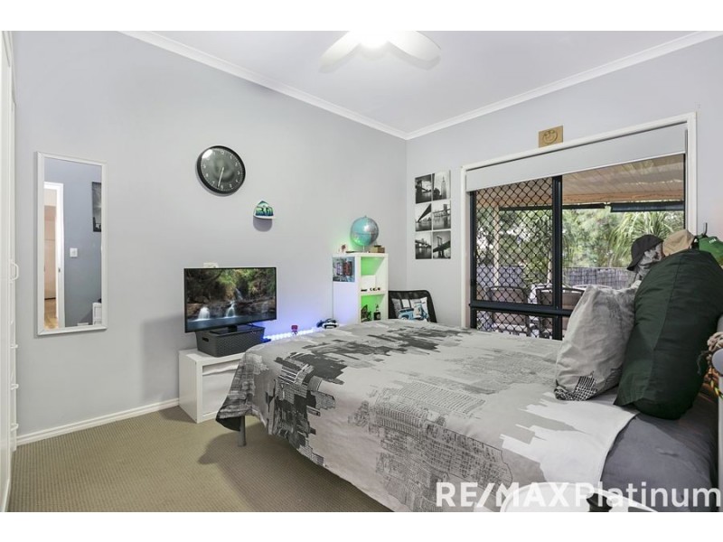 33 Greenlinks Crescent, Narangba QLD 4504