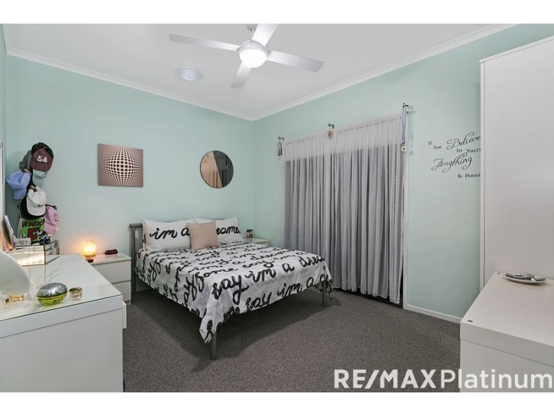 33 Greenlinks Crescent, Narangba QLD 4504