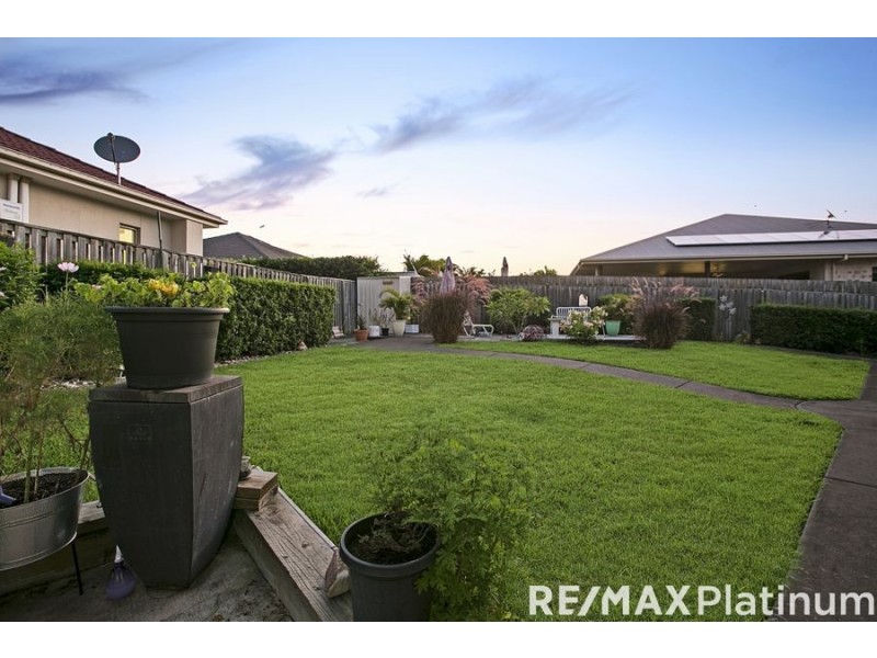 33 Greenlinks Crescent, Narangba QLD 4504