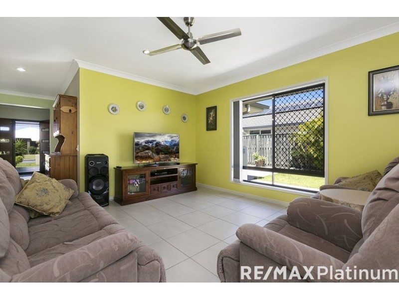 11 Maidenhair Drive, Narangba QLD 4504