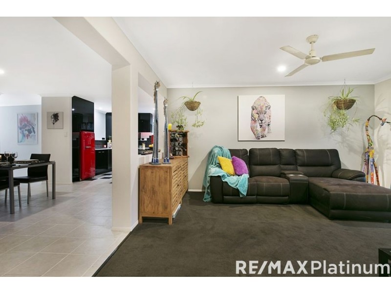 7 Como Court, Narangba QLD 4504