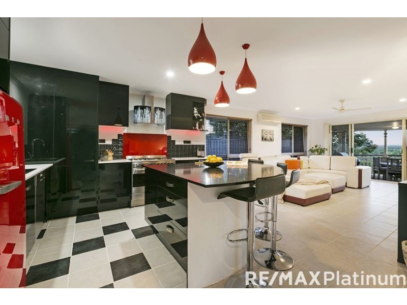 7 Como Court, Narangba QLD 4504