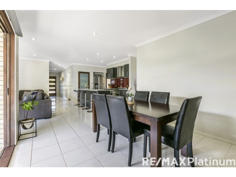 10 Paluma Place, Narangba QLD 4504