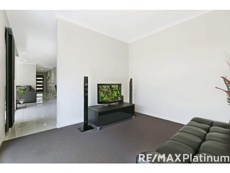 10 Paluma Place, Narangba QLD 4504