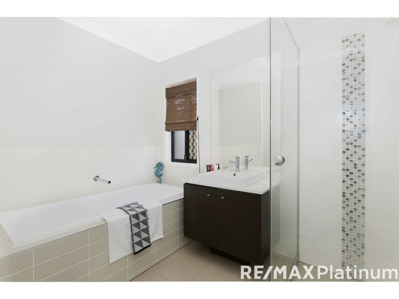 10 Paluma Place, Narangba QLD 4504