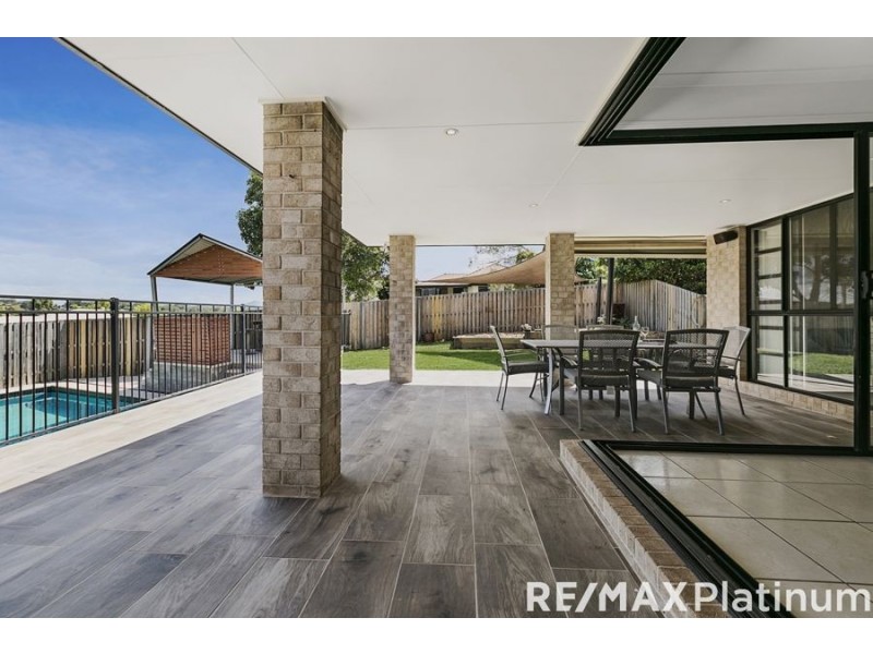 7 Barrine Place, Narangba QLD 4504
