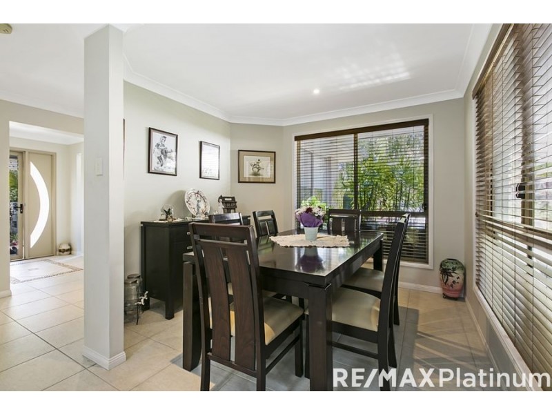 9 Lookout Place, Narangba QLD 4504