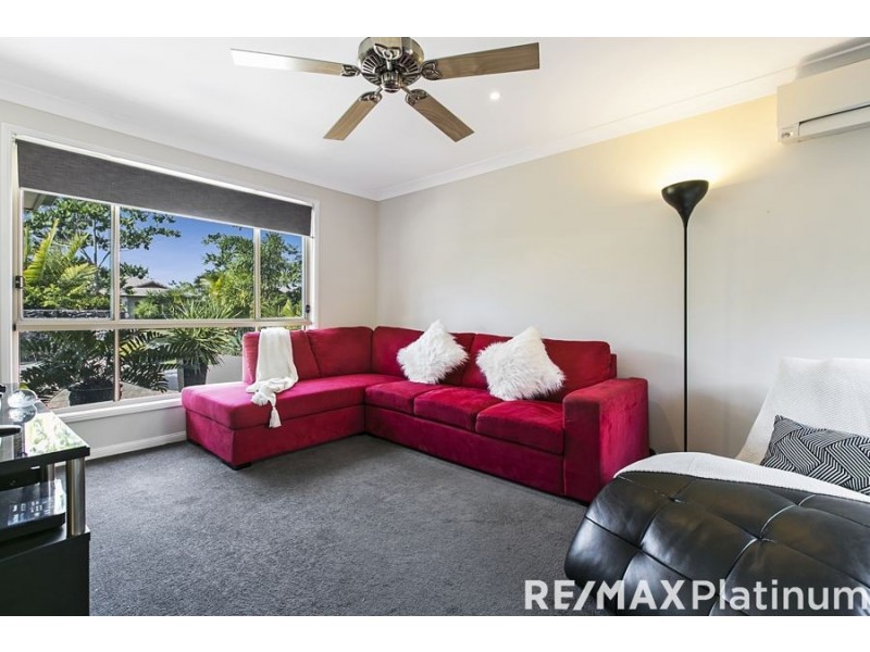 9 Lookout Place, Narangba QLD 4504