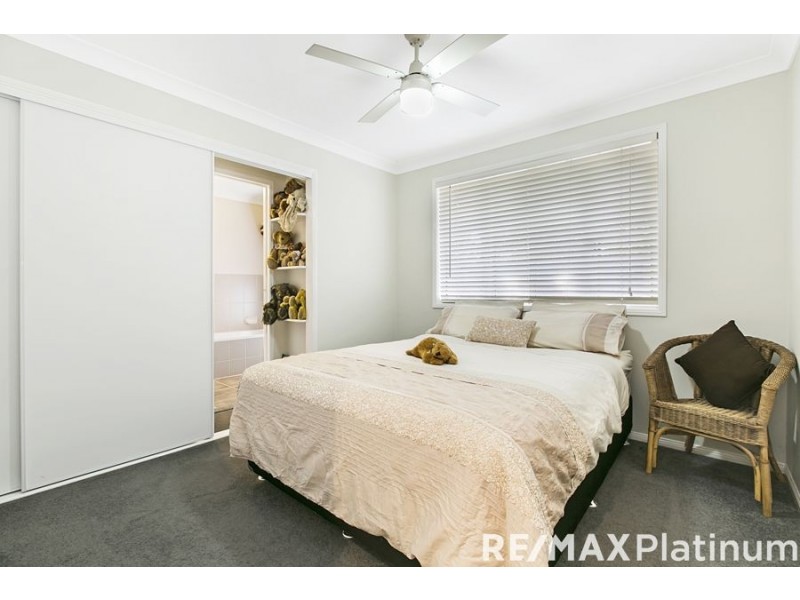 9 Lookout Place, Narangba QLD 4504