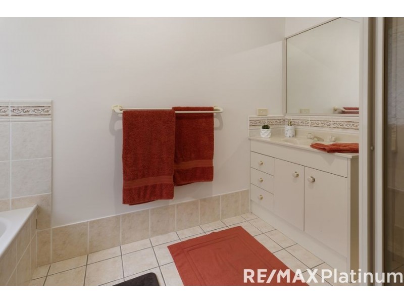 8 Hidden Court, Joyner QLD 4500