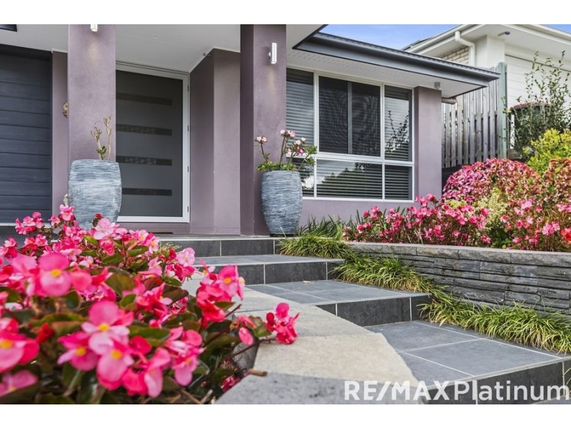 9 Hollow Crescent, Narangba QLD 4504