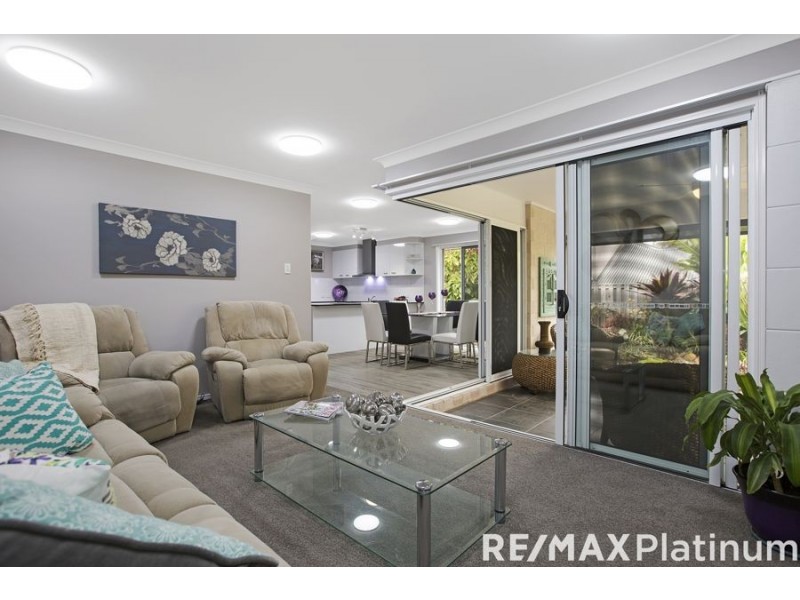 9 Hollow Crescent, Narangba QLD 4504