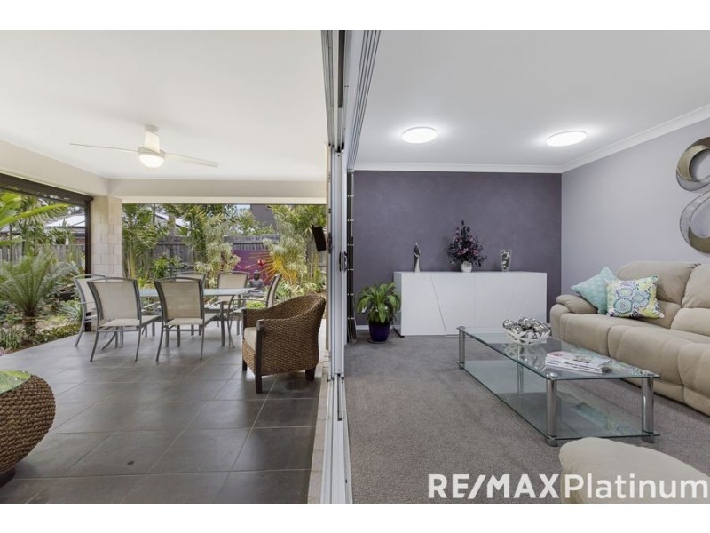 9 Hollow Crescent, Narangba QLD 4504