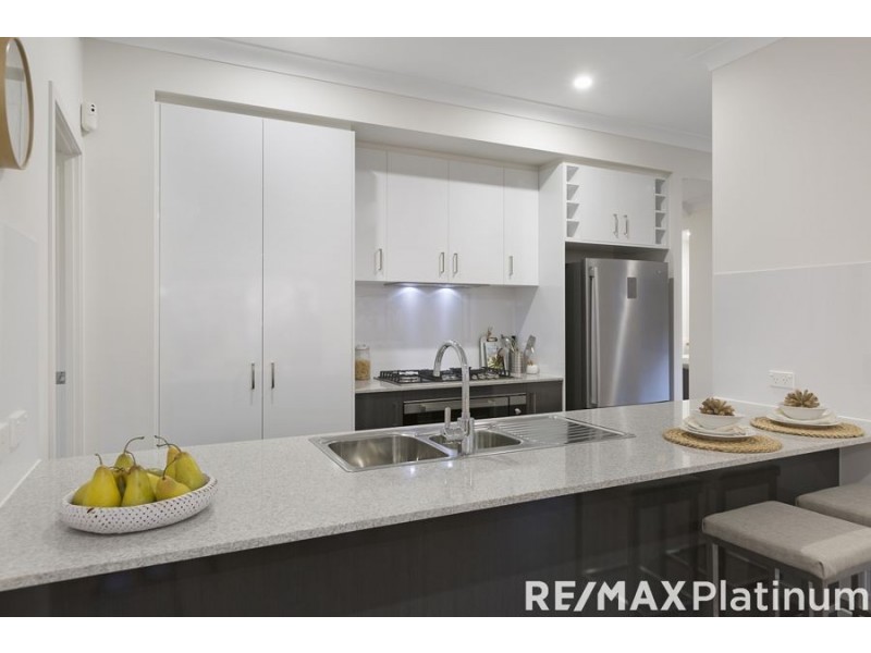 12 Greenhaven Circuit, Narangba QLD 4504