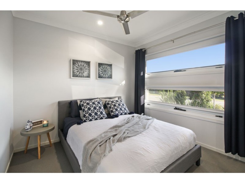 15 Sanctuary Crescent, Narangba QLD 4504