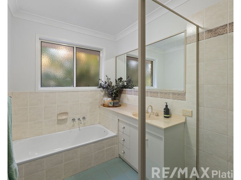 34 Satinash Street, Narangba QLD 4504