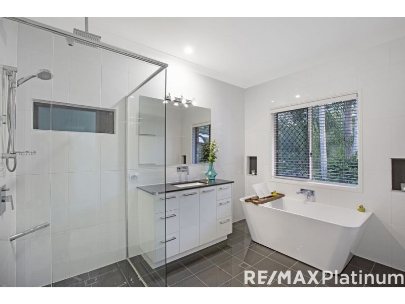 35 Burness Court, Morayfield QLD 4506