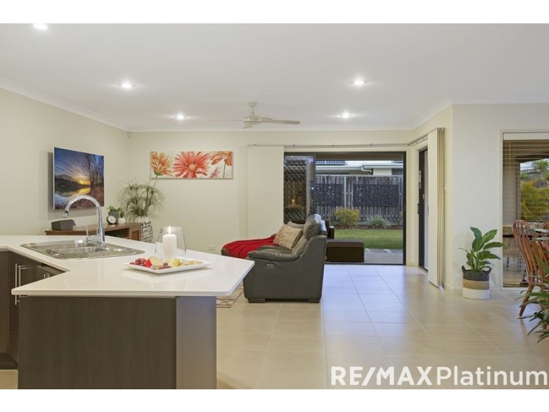 33 Maidenhair Drive, Narangba QLD 4504