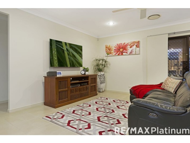 33 Maidenhair Drive, Narangba QLD 4504