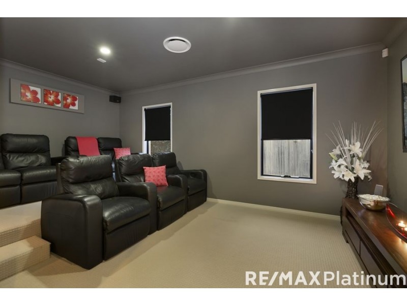 33 Maidenhair Drive, Narangba QLD 4504