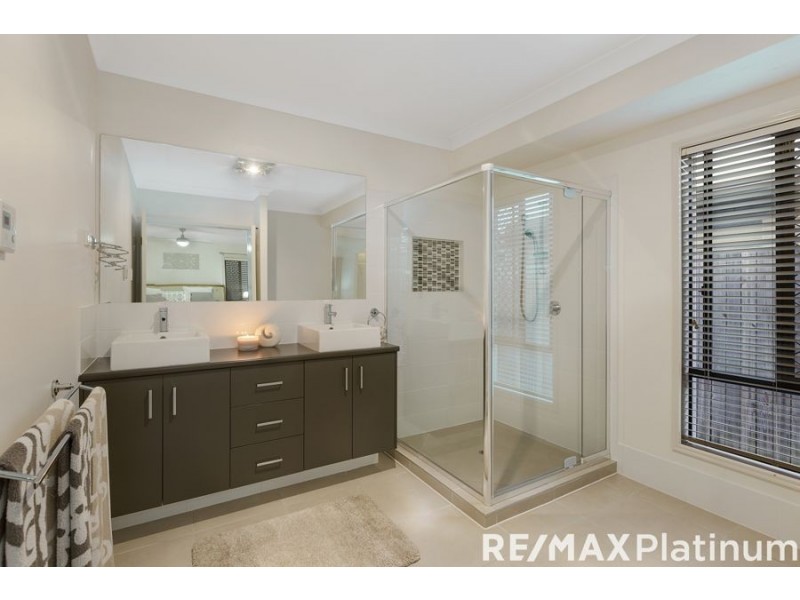 33 Maidenhair Drive, Narangba QLD 4504