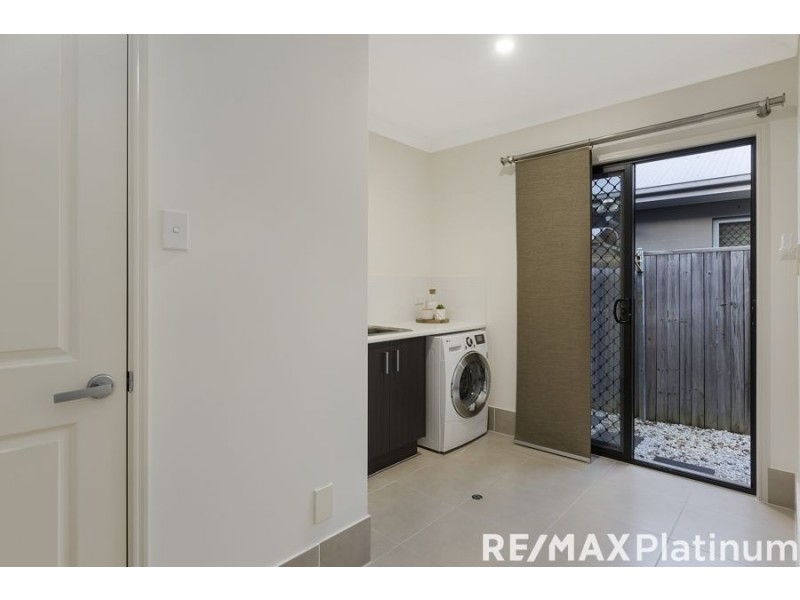 33 Maidenhair Drive, Narangba QLD 4504