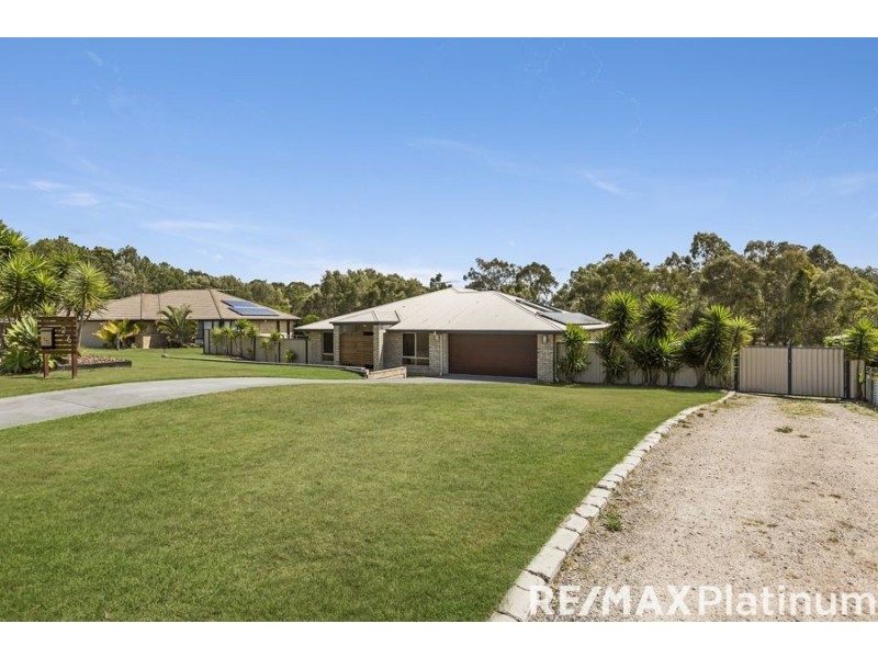 26-28 Northfield Place, Elimbah QLD 4516