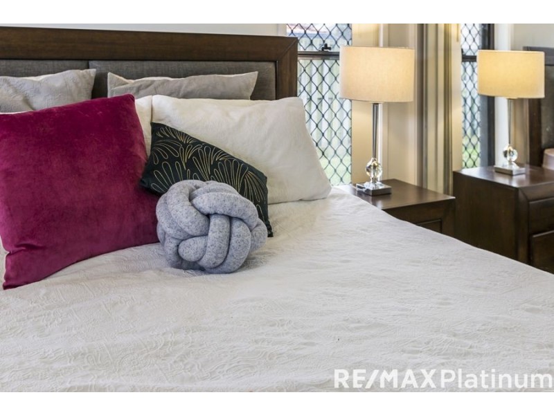 7 Peacherine Circuit, Bellmere QLD 4510