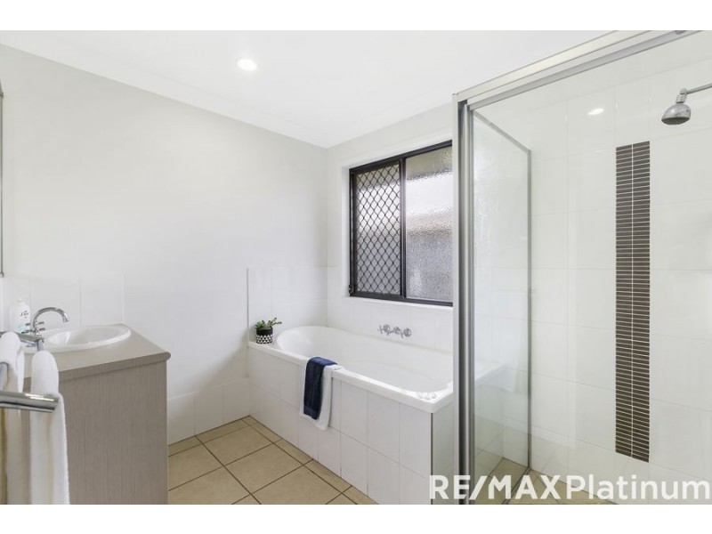 7 Peacherine Circuit, Bellmere QLD 4510