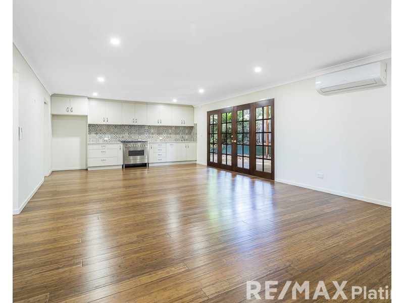11 Karalla Court, Narangba QLD 4504