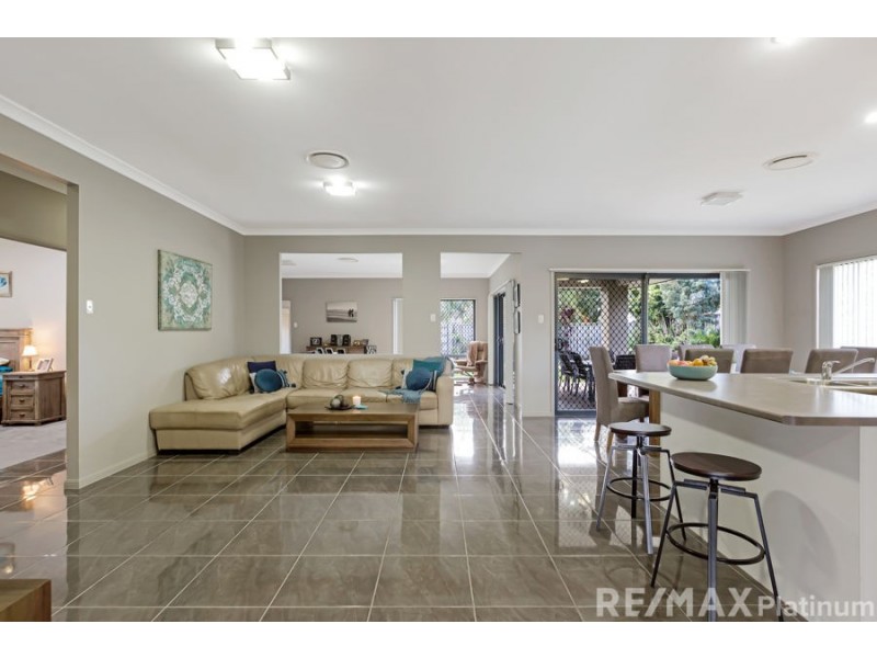 11 Coronata Crescent, Narangba QLD 4504