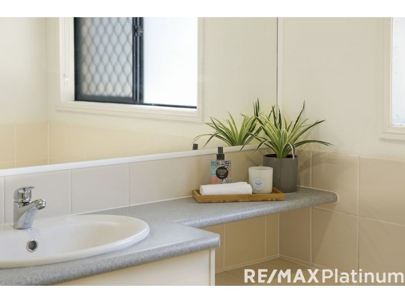 10 Paluma Court, North Lakes QLD 4509