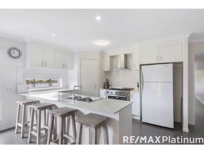 15 Nocturnal Promenade, Narangba QLD 4504