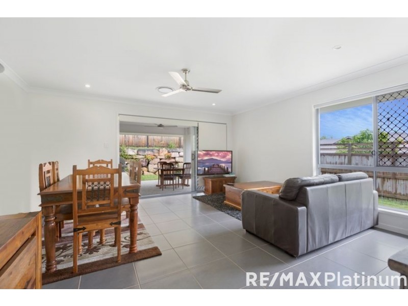 15 Nocturnal Promenade, Narangba QLD 4504