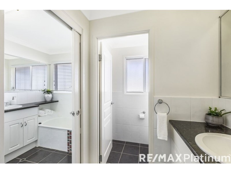 8 Booyong Close, Narangba QLD 4504