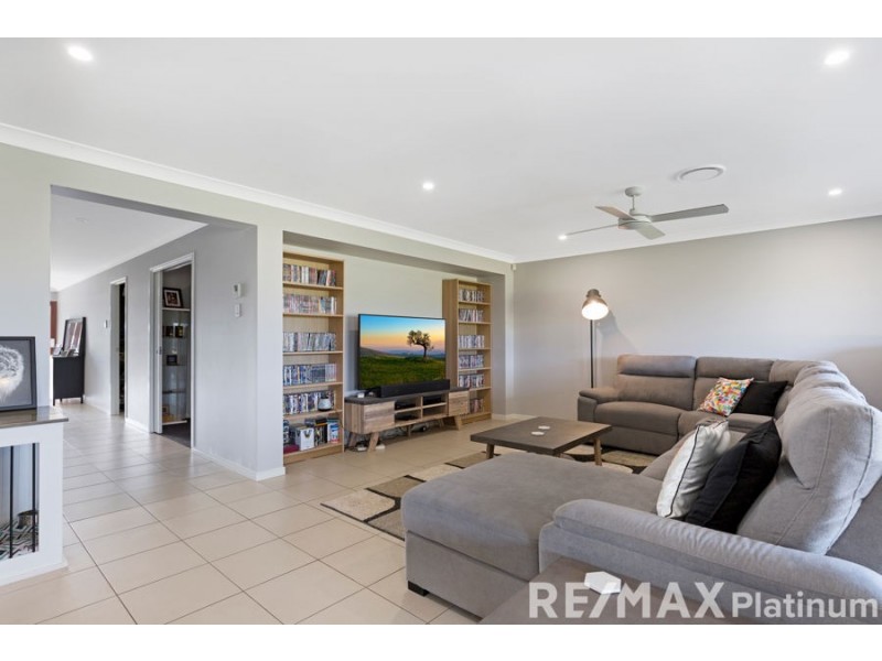 125 Elena Court, Elimbah QLD 4516