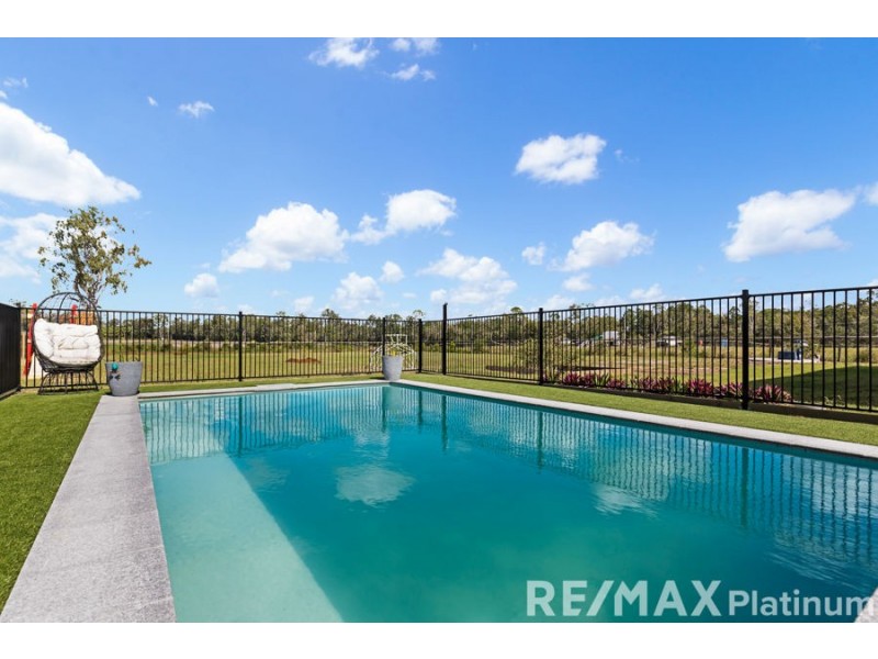 125 Elena Court, Elimbah QLD 4516